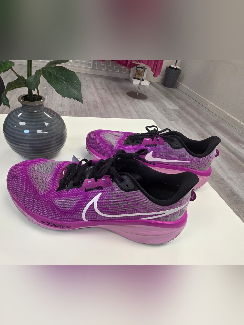 Nike Women’s Pink and Black Zoom Running Shoes GREAT SHAPE